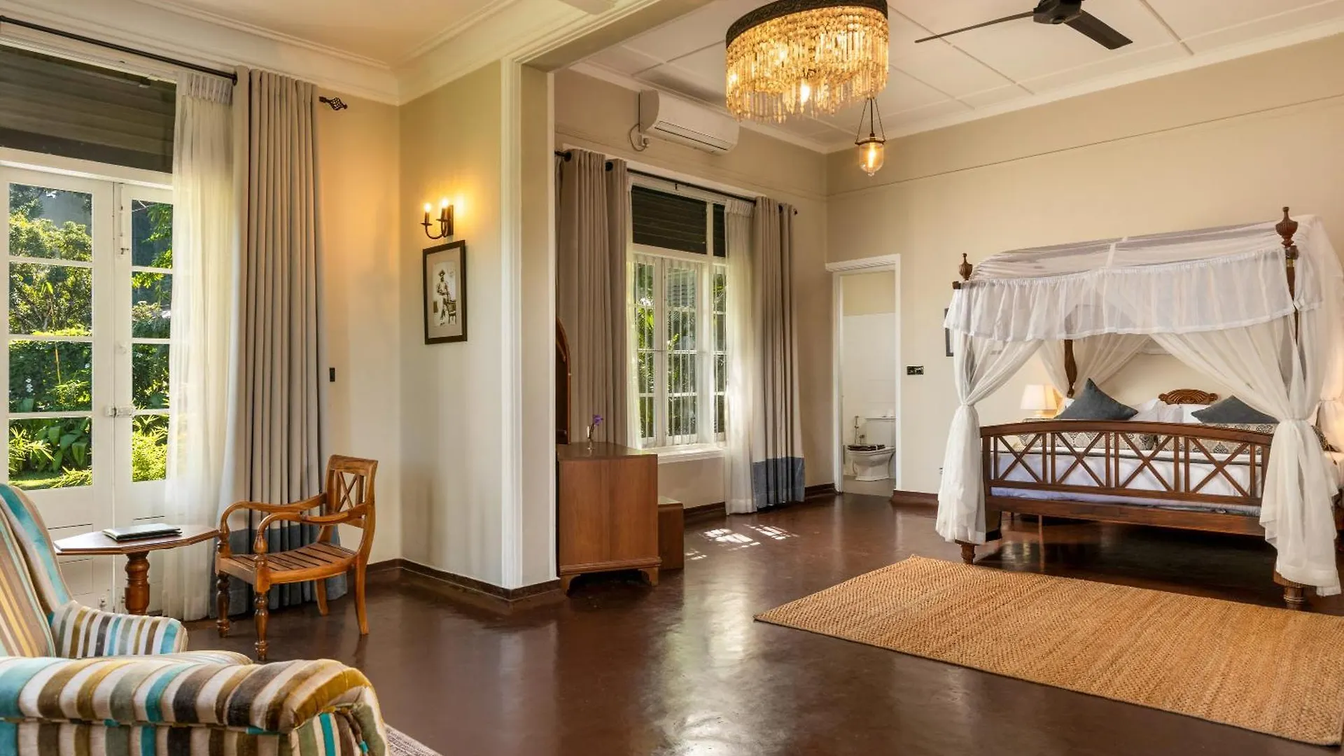 Castle Hill Bungalow Kandy Hotel